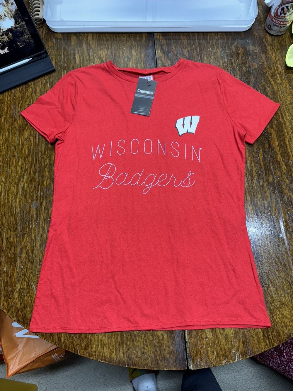 Wisconsin Badgers: T-Shirt, Size Womens Small Graphic Logo Red
